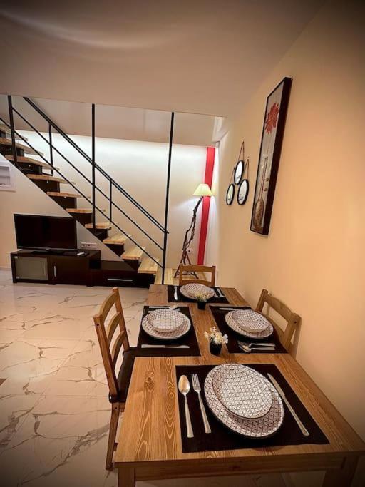Red Harmony By The Sea Pool And Balcony Apartamento Calamata Exterior foto