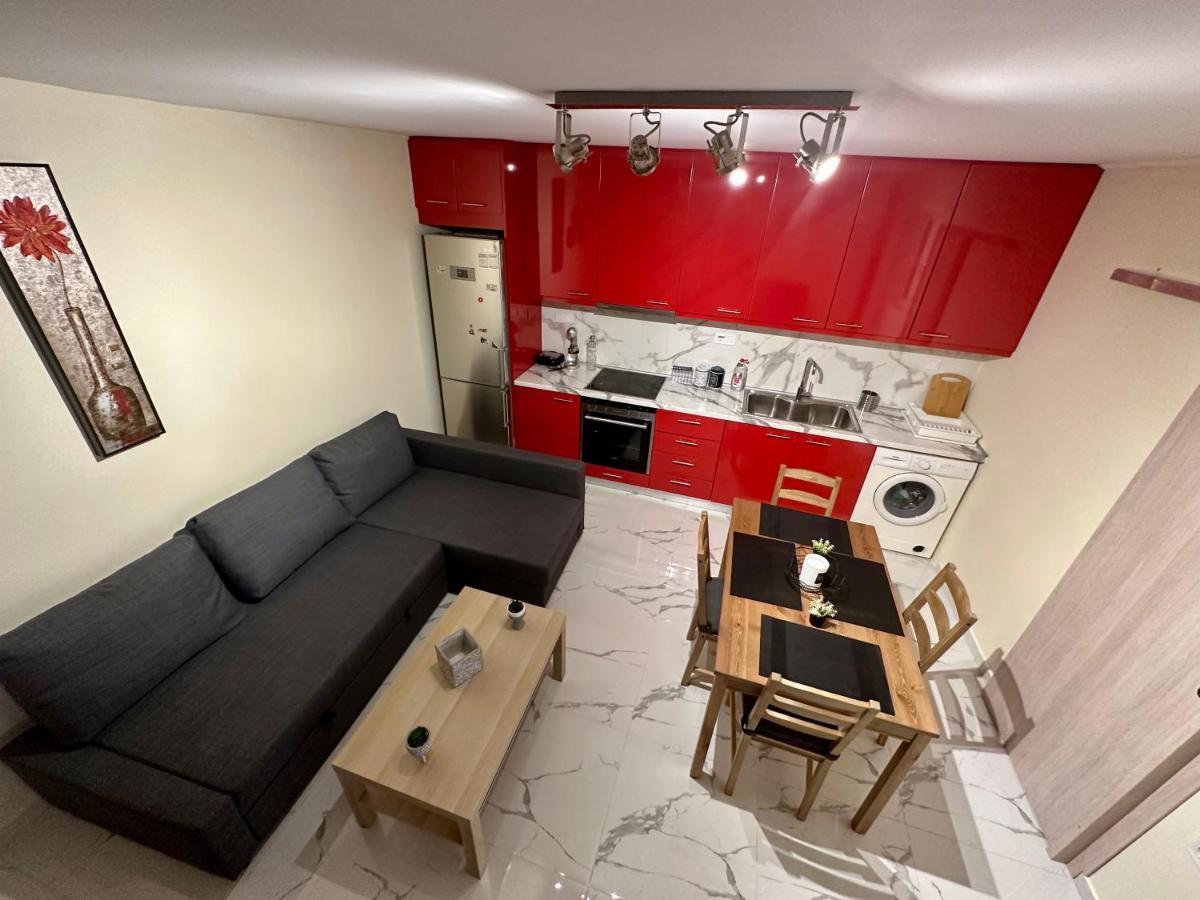Red Harmony By The Sea Pool And Balcony Apartamento Calamata Exterior foto