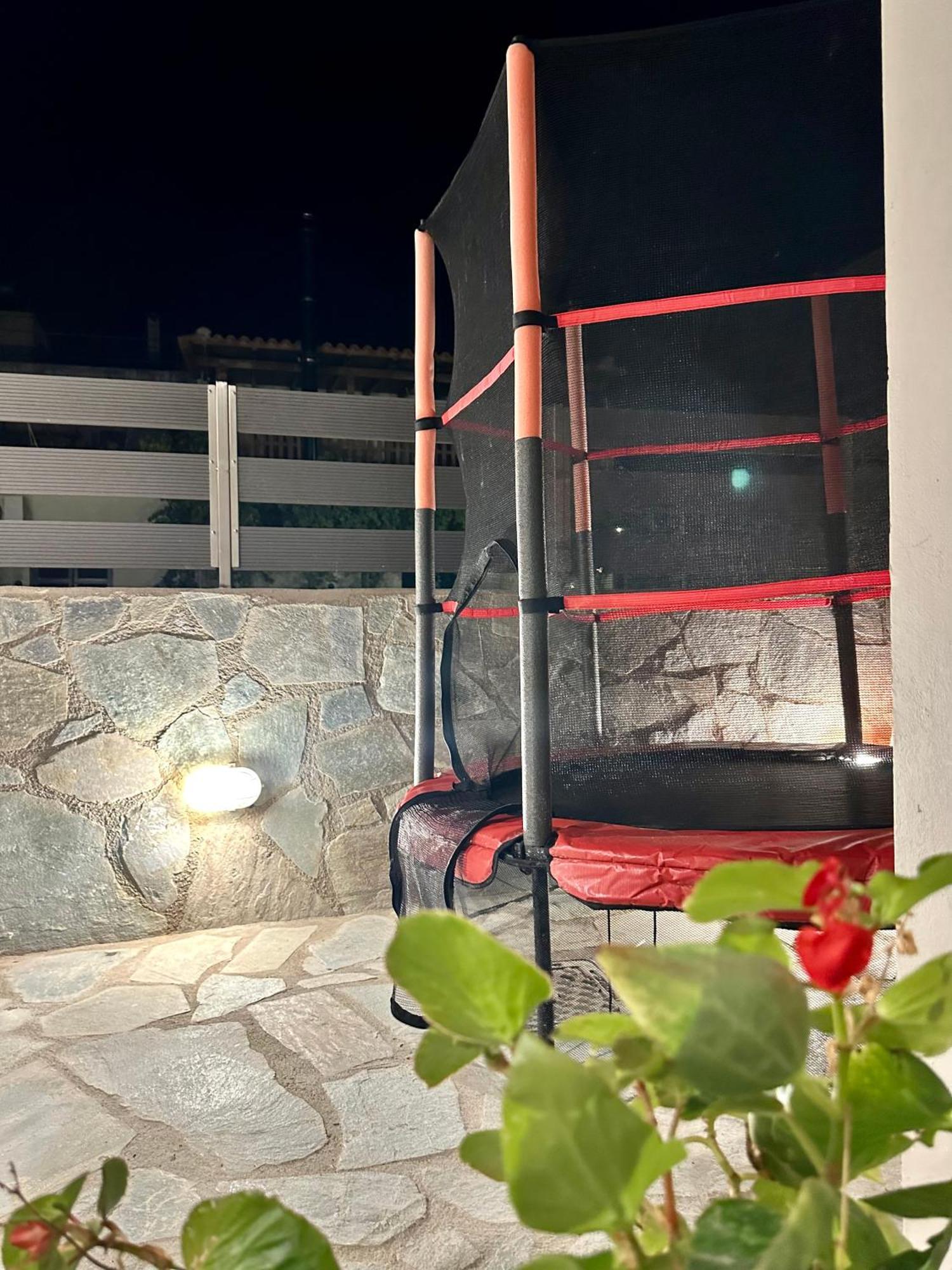 Red Harmony By The Sea Pool And Balcony Apartamento Calamata Exterior foto